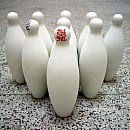 spiele das spiel|2004|Porzellan|35x12cm